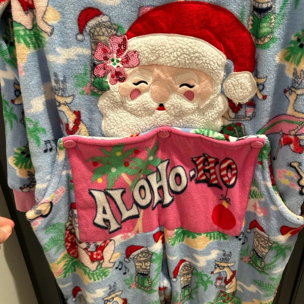 Women's large Secret Treasures Aloho Christmas Onesie zip‎ large